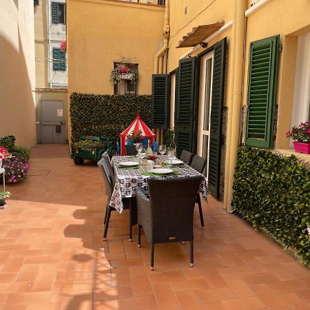 Santa Croce Garden Apartment フィレンツェ エクステリア 写真