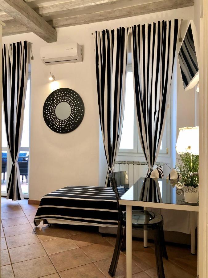 Santa Croce Garden Apartment フィレンツェ エクステリア 写真